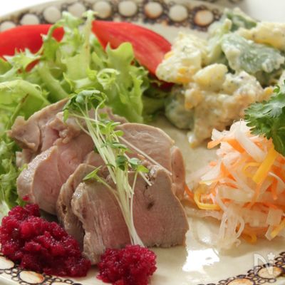 豚ヒレ肉のコンフィ　クミン風味