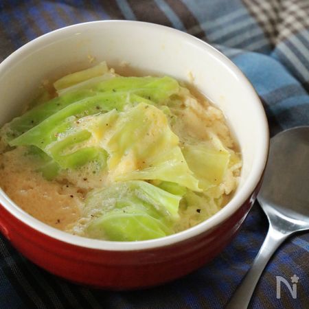 包丁いらず レンジ チーズ風味のふんわり卵とキャベツのスープ By 神田えり子 レシピサイト Nadia ナディア プロの料理家のおいしい レシピ