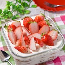 いちごのスコップビスケットケーキ│春の簡単スイーツ♪
