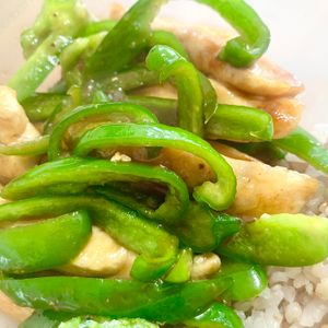 ゆかりの作ってみた!投稿(【むね肉でも美味しい！】とり青椒肉絲)
