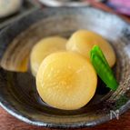 出汁が溢れる♪基本の【大根の煮物】