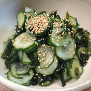 なべ円の作ってみた!投稿(家庭料理の定番！きゅうりとわかめの酢の物【作り置き】)