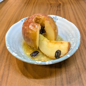 るるる♪の作ってみた!投稿(丸ごと焼きリンゴ。ジューシー！オーブンで焼くだけ簡単スイーツ)