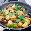 『豚バラ新じゃがとピーマンの辛味噌炒め』こってり♪ご飯が進むの工程4