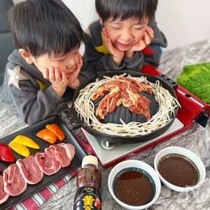 やきにくたれ 焼き肉 ジンギスカン タレ 辛い 楽天1位 ジンギスカンのたれ 成吉思汗たれ ジンギスカン タレ たれ 焼肉のたれ 1L 1000ml 送料無料 エバーセレクト