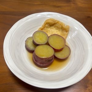 こむぎの作ってみた!投稿(あと一品♪油揚げとさつまいもの煮物)