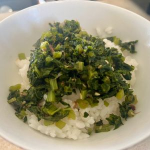 Shinoの作ってみた!投稿(【かぶの葉のおかか炒め】かぶの葉捨てないで😋)