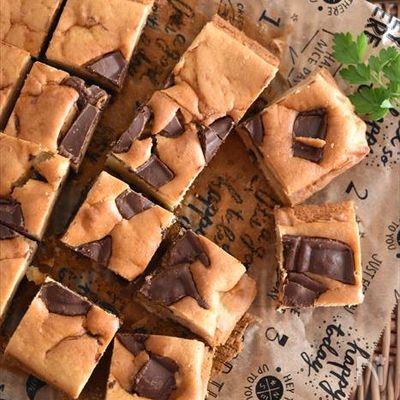 バター不要!ホットケーキミックスで♪ラムレーズンチョコケーキ