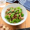 ご飯が止まらない!ピーマンとひき肉の絶品みそ炒め