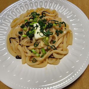 ナムディの作ってみた!投稿(5分でできる！悪魔のめんつゆバターうどん)