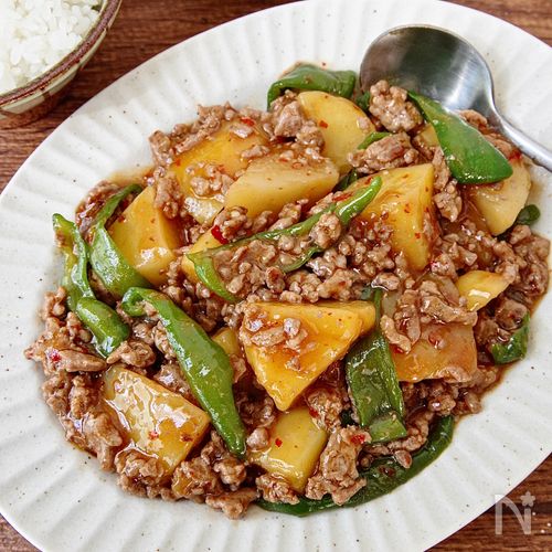 【とろうま！じゃがいもの甘辛そぼろ炒め】ご飯が止まらない♪