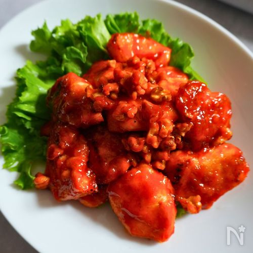 おうちで屋台気分♪甘辛！鶏むね肉でヤンニョムチキン