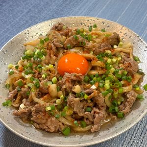 楽ラク手抜キッチン🐶🐾の作ってみた!投稿(レンチン5分♪【甘辛すき焼き風うどん】)