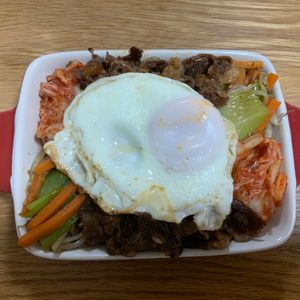 かにゃの作ってみた!投稿(簡単【焼肉ビビンバ】手間抜きでおいしい♡)
