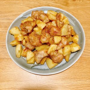 ちちうえ@料理に目覚めたパパ🥹の作ってみた!投稿(ご飯が進む！『ポテトと鶏肉の味噌照り焼き』)