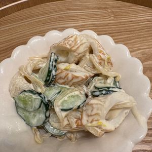 まなの作ってみた!投稿(5分で完成♩【もやしときゅうりの濃厚ごまマヨサラダ】)