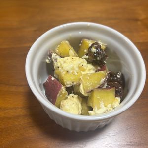 こむぎの作ってみた!投稿(【お弁当】さつまいもとレーズンとクリチのメープル塩マリネ)