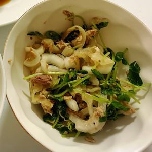 曖昧の作ってみた!投稿(豆苗と新玉ねぎのツナサラダ【シャキ甘ヘルシー♡】)