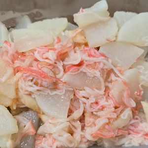 月雪由翔の作ってみた!投稿(【大根と竹輪とカニカマの白だし煮】調味料２つ！まろやかな味♡)
