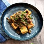 しびれる辛さがたまらない！厚揚げとひき肉の麻辣醤炒め
