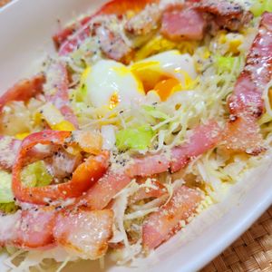 ヴェルの作ってみた!投稿(【キャベツとカリカリベーコンのシーザーサラダ風】やみつき♡♡)