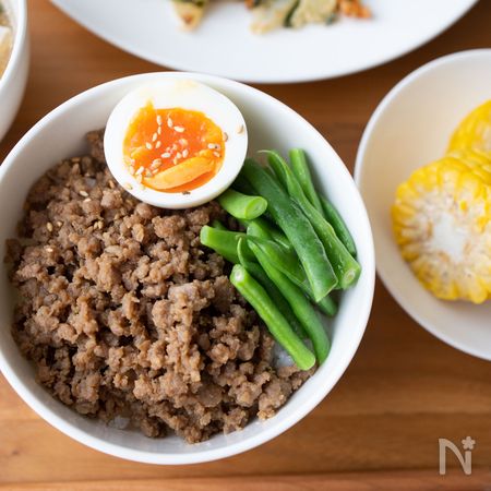 中華風三色そぼろ丼 簡単 作り置き どんぶり By Tomoko レシピサイト Nadia ナディア プロの料理家のおいしいレシピ