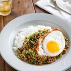 お手軽食材で作る『小松菜入りガパオライス』
