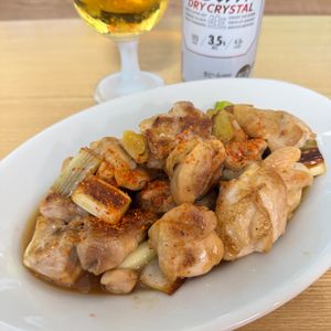 Tsuneaki Okadaの作ってみた!投稿(鶏もも肉と白ネギの焼き鳥風照り焼き)