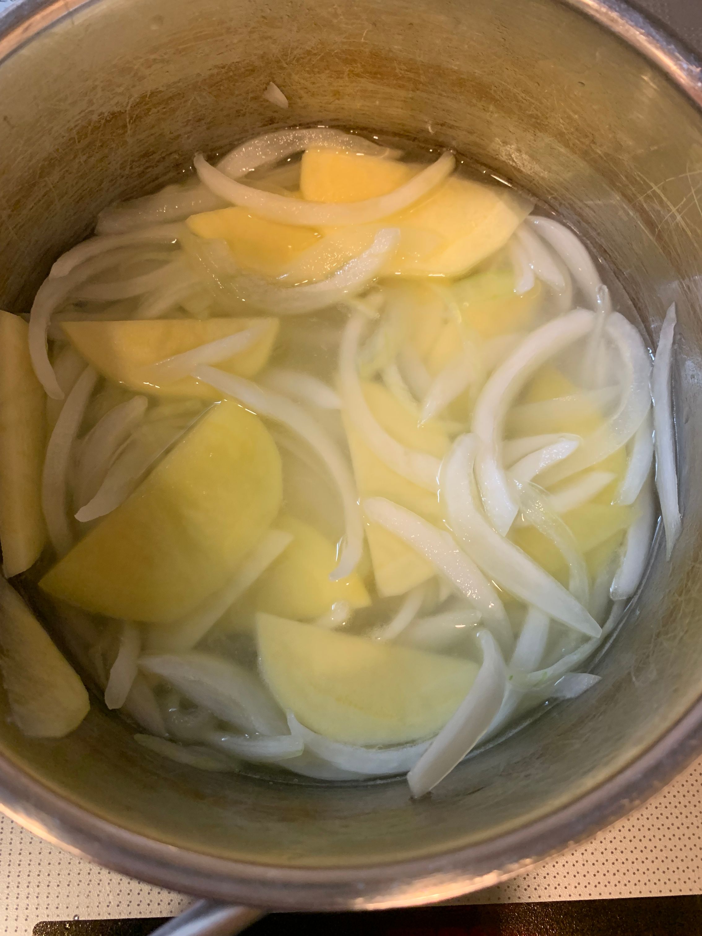 華やかタコのせバジルスープ | レシピサイトNadia