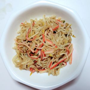 ふうかの作ってみた!投稿(1分副菜♡『もやしとカニカマの胡麻和え』レンジで完成♪)