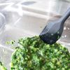 モロヘイヤとしらすの冷やし蕎麦の工程1
