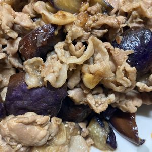 ここあの作ってみた!投稿(15分でパパッと完成！ご飯がすすむ【ナスと豚バラの甘酢炒め】)
