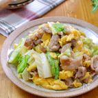 ご飯に合う‼︎『春キャベツと豚こま肉のとろたまオイ味噌炒め』