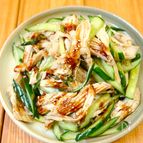 レンジで簡単！【蒸し鶏ときゅうりの旨ダレ和え】しっとり食感♩