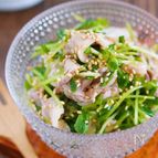 やみつき♪『豚こまと豆苗のうまだれサラダ』【#作り置き】