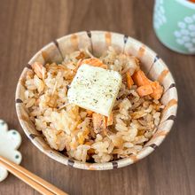 【鮭のバター醤油ごはん】おかわりしたくなる♪
