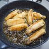 食べ出したら止まらない「手羽中のポン酢炒め」の工程6