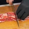 光の速さで米が消える。旨すぎる【ソース豚丼】の工程1