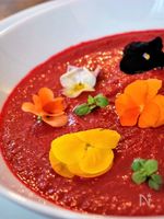 まるごとビーツのシンプルなスープ