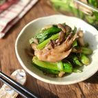 【作り置き・お弁当おかず】小松菜と舞茸のにんにく醤油炒め