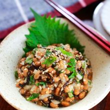 【玉ねぎと大葉の塩昆布和え納豆】あと1品に♬︎
