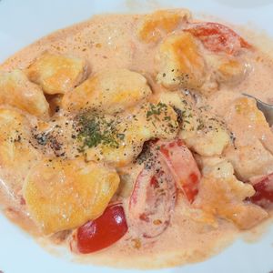 milkの作ってみた!投稿(ワンパン10分！【鶏むね肉のコク旨とりマヨ】トマト入り♩)