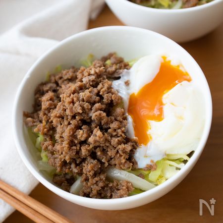 肉味噌そぼろとキャベツの丼 スピード 簡単 休日ランチ By Tomoko レシピサイト Nadia ナディア プロの料理家のおいしい レシピ