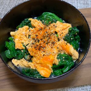 楽ラク手抜キッチン🐶🐾の作ってみた!投稿(栄養たっぷり☆ちぢみほうれん草とふわたま味噌汁)