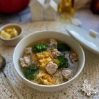 豚のこま切れ肉でなんちゃって肉団子の春雨白菜スープ