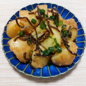 よっこの作ってみた!投稿(レンジでお手軽！新じゃがの明太昆布バター)