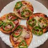 たりおの作ってみた!投稿(餃子の皮で作る！パリッとミニピザ)