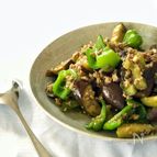 なすとピーマンとひき肉のカレー風味炒め