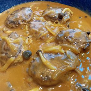 猫ママの作ってみた!投稿(【煮込みハンバーグ】我が家一番人気おかず♡小さめ簡単Ver.)
