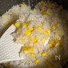 出汁パックで作る丸ごととうもろこしの炊き込みご飯の工程4